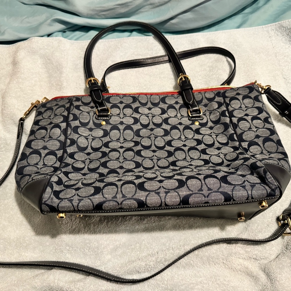 Coach kleo carryall tote in signature chambray